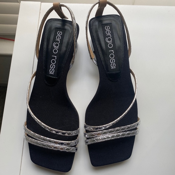 NWOT Sergio Rossi silver crackled strappy kitten heels